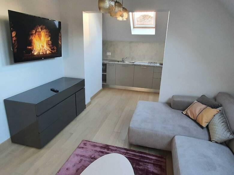 Elexus Apartments
