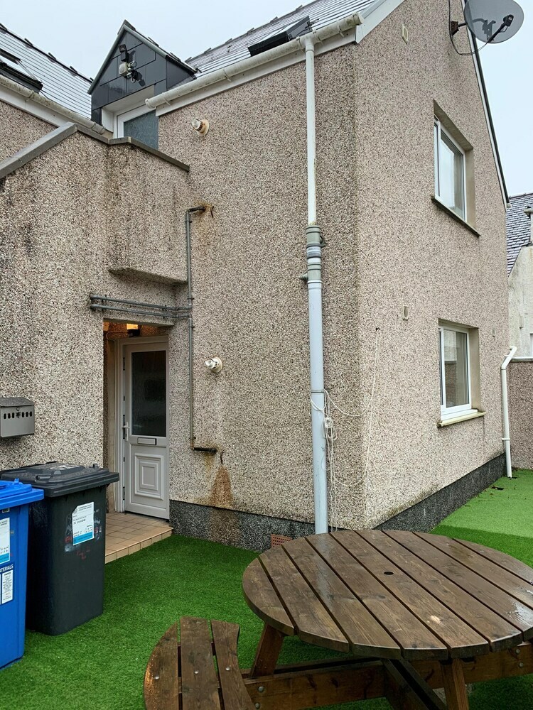 Bayhead Apartments