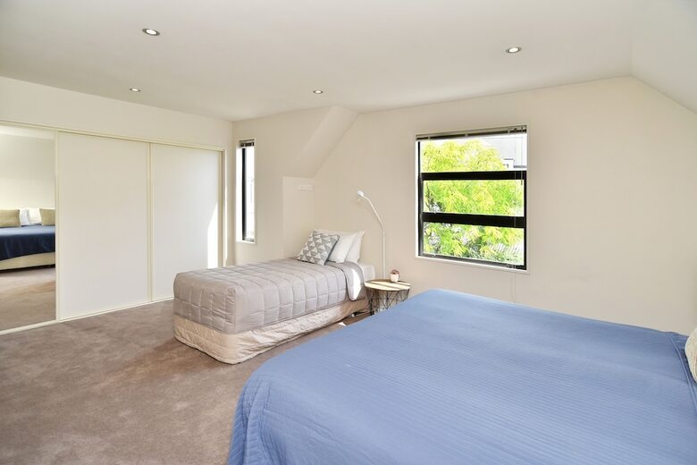 Hagley Apartment