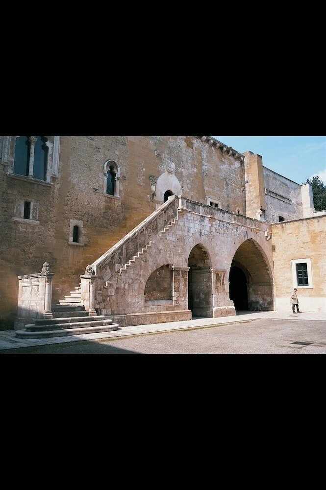 Dimora Del Falconiere B&B