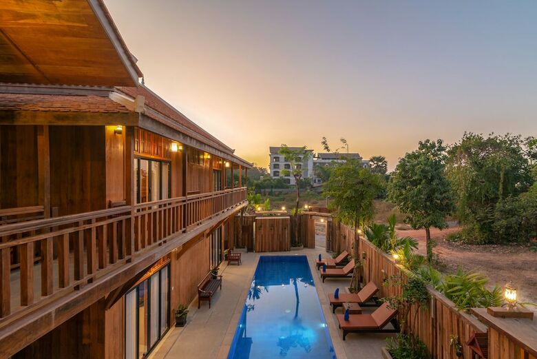 Hotel Family Wooden Boutique