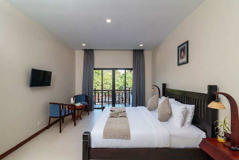 Hotel Family Wooden Boutique