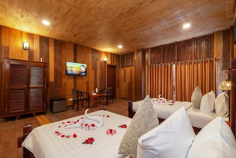 Hotel Family Wooden Boutique