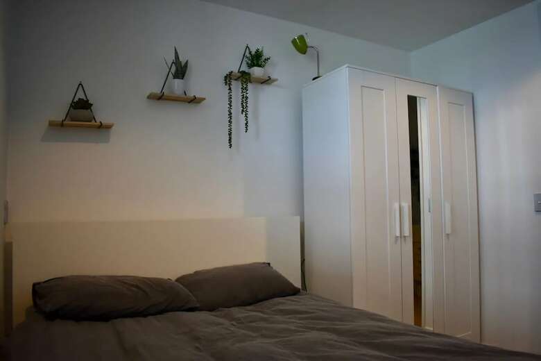 Spacious 1 Bedroom Apartment With City Views