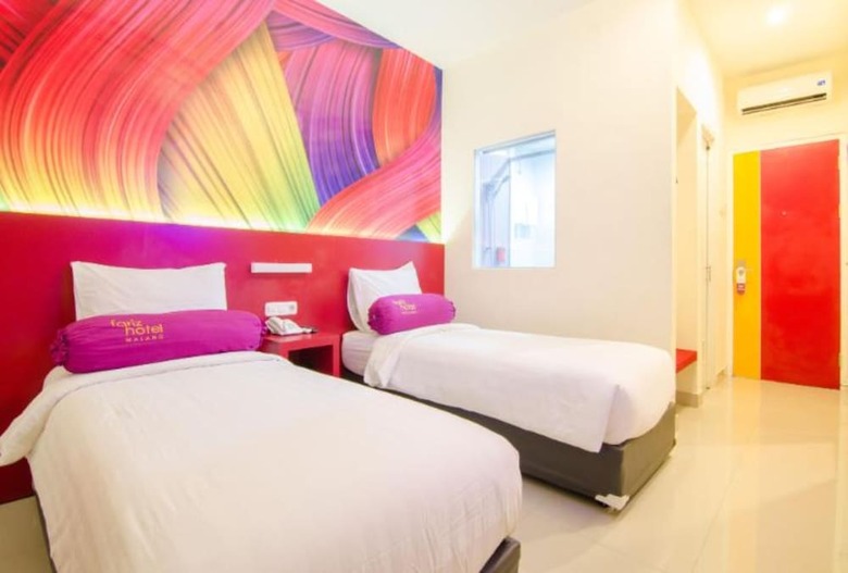 New Fariz Hotel