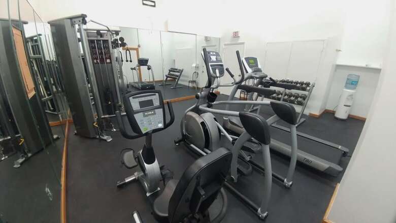 Hotel Renovated Ocean View Studio Sleeps 4 , On The Beach