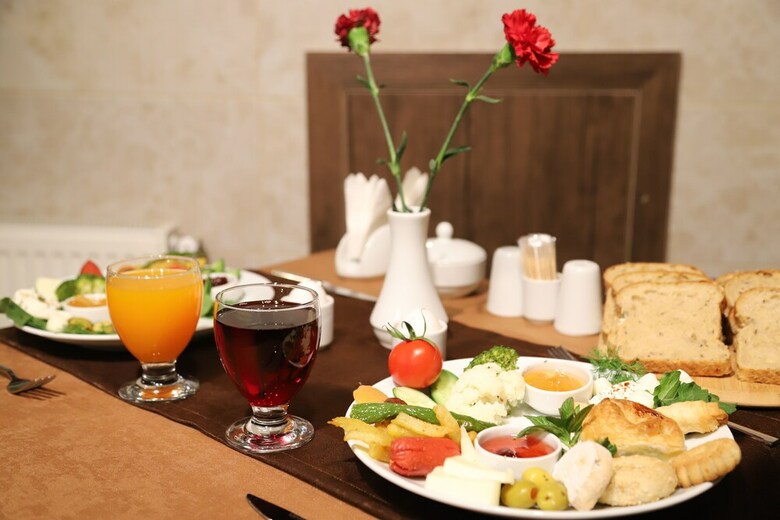 Sef Cave Hotel