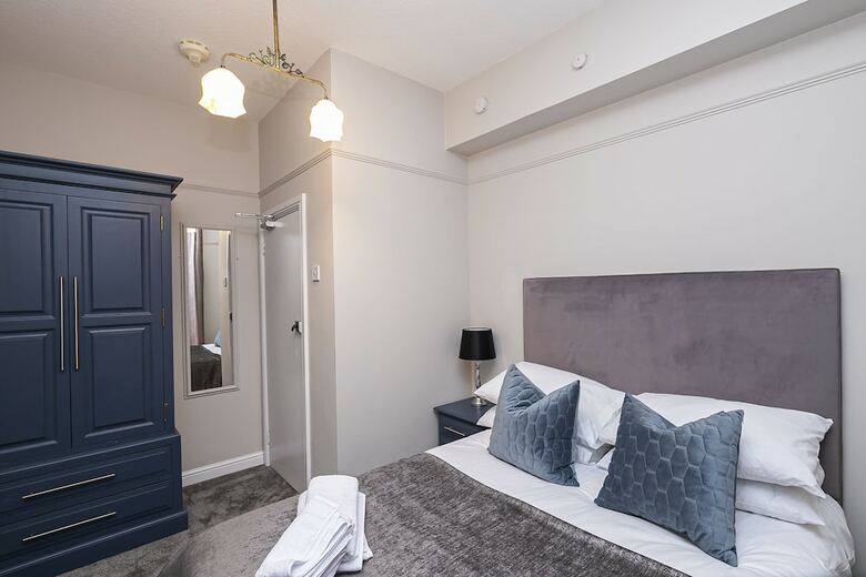 Pages Hotel & Guesthouse