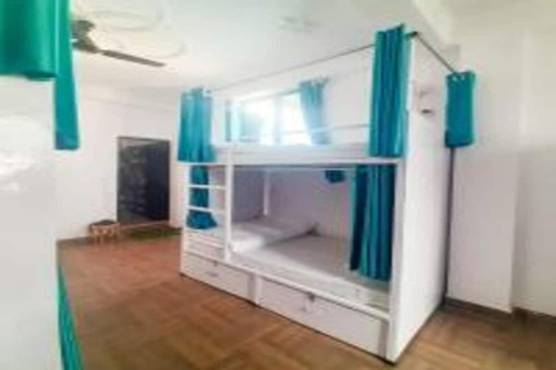 Hostal Orchid Hotel
