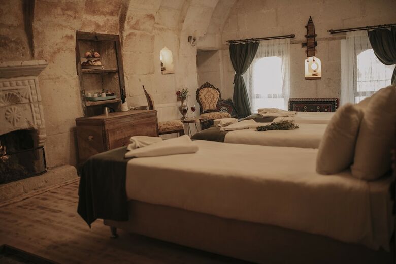 Splendid Cave Hotel