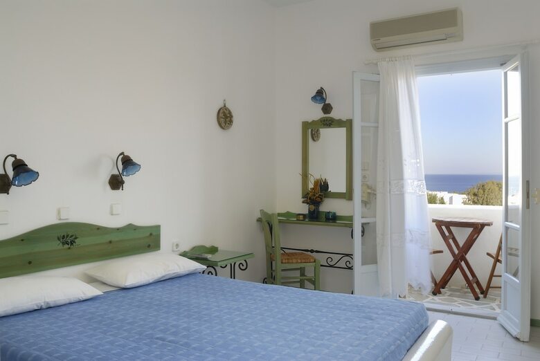 Albatross Hotel