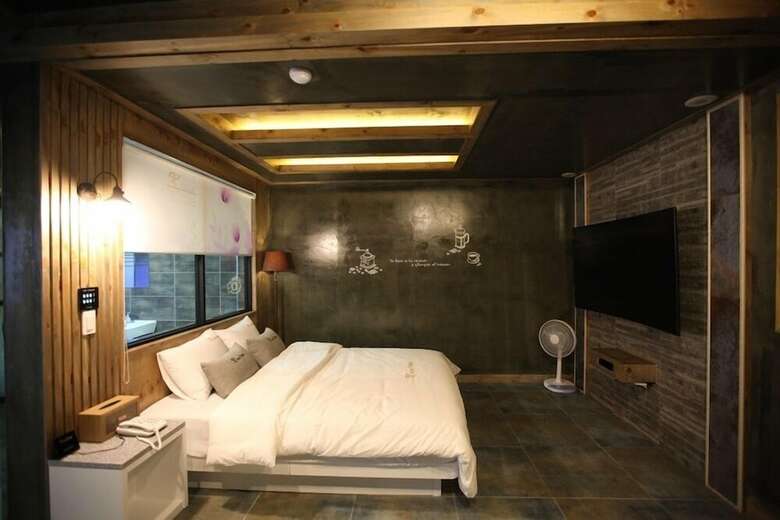 Cheonan Time Hotel
