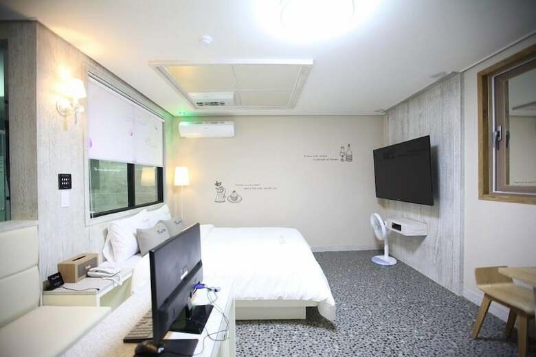 Cheonan Time Hotel