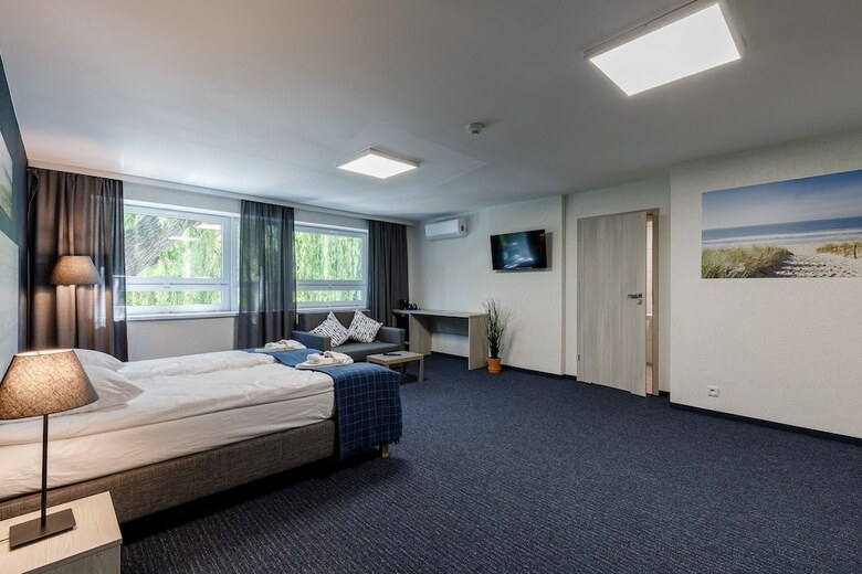 Hotel Aqua House