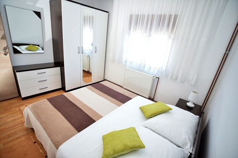Apartment Isic
