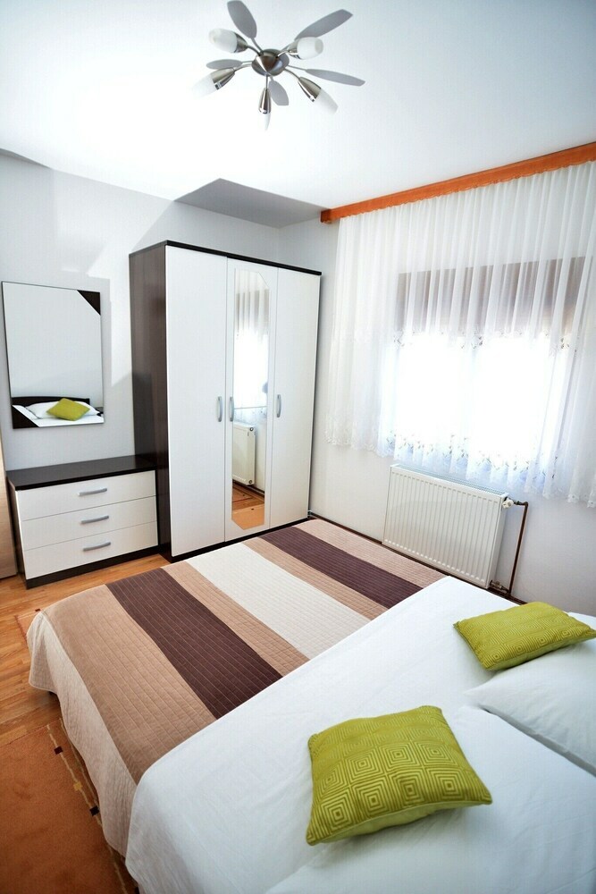 Apartment Isic