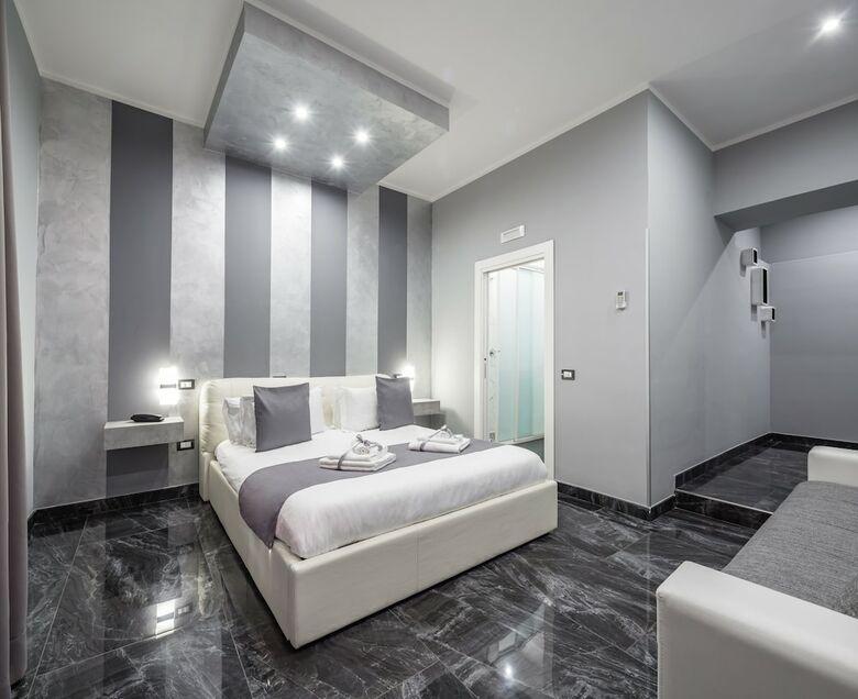 Hotel Bella Napoli Suites