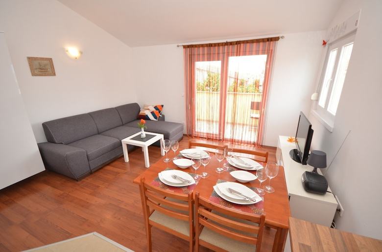 Apartments Tomasevic