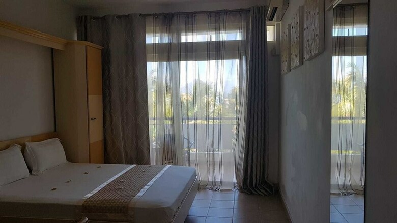 Aparthotel West Coast View