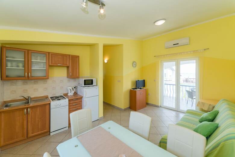 Apartments Jambreus