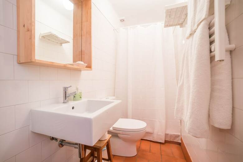 Traditional Studio Apartment
