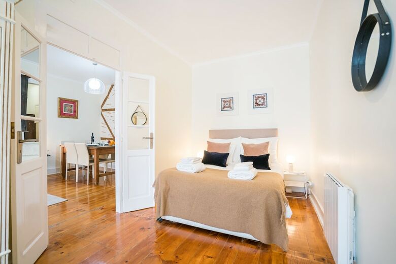 S�o Bento Authentic Apartment