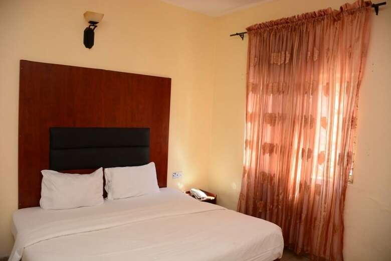 Ilon Crystalz Concept Hotel