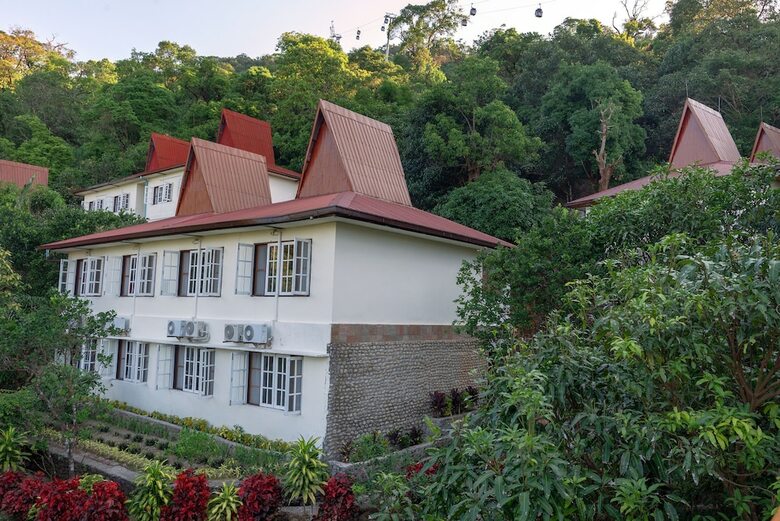 Golden Rock Hotel