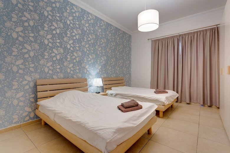 Superb Apartment In Fort Cambridge With Pool