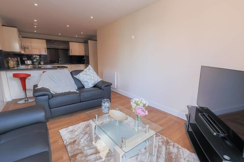 3 Bed City Centre Apartment
