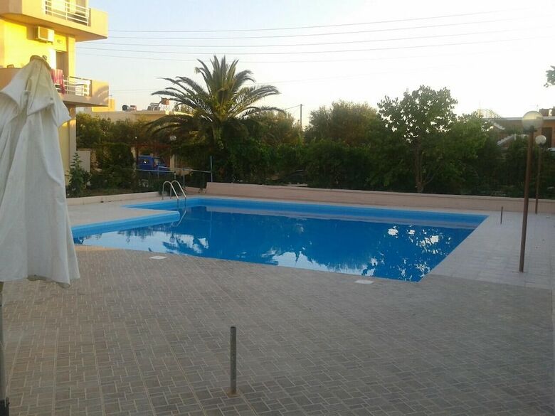Hotel Pyrgos