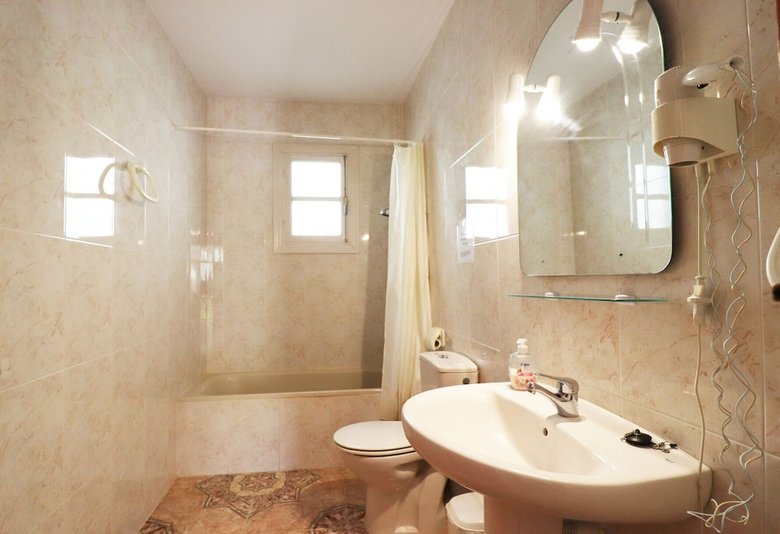 1142 Villa Casta�o
