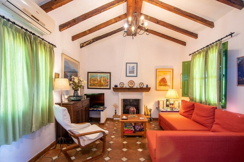 1135 Villa El Torin