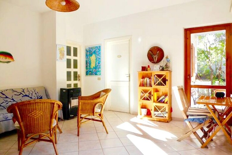 Apartment With 3 Bedrooms In Cala Gonone