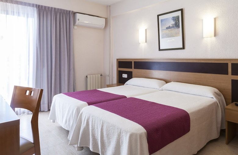 Hotel Ambassador II