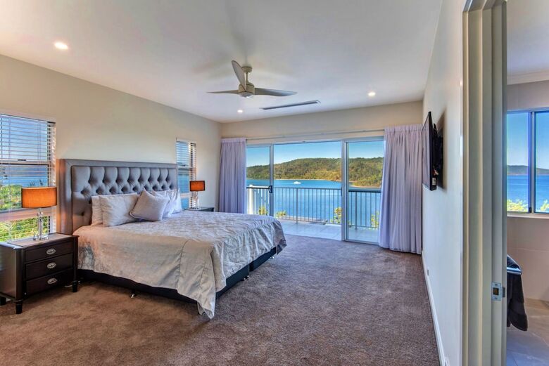 New La Bella Waters 1 Wide Ocean Views