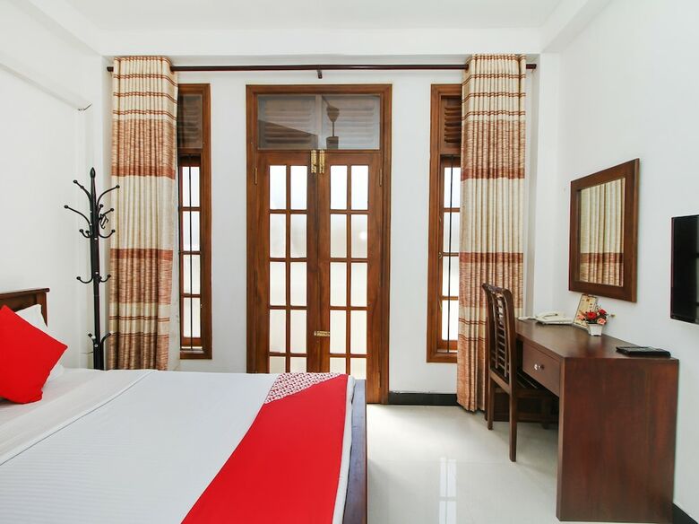 Hotel Oyo 473 Victoria Palace. Lk