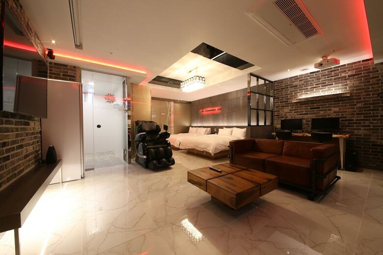 Daegu J Hotel
