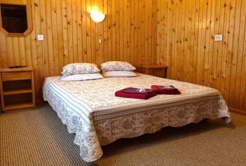 Hostal Kikas Guest House