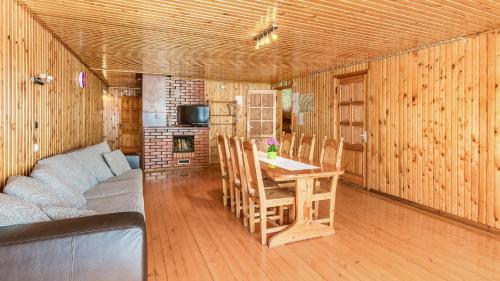Hostal Kikas Guest House