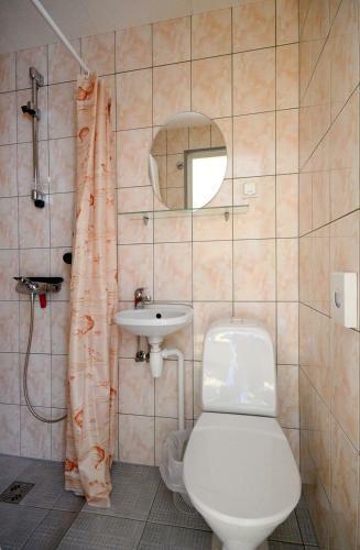 Hostal Aisa Guesthouse
