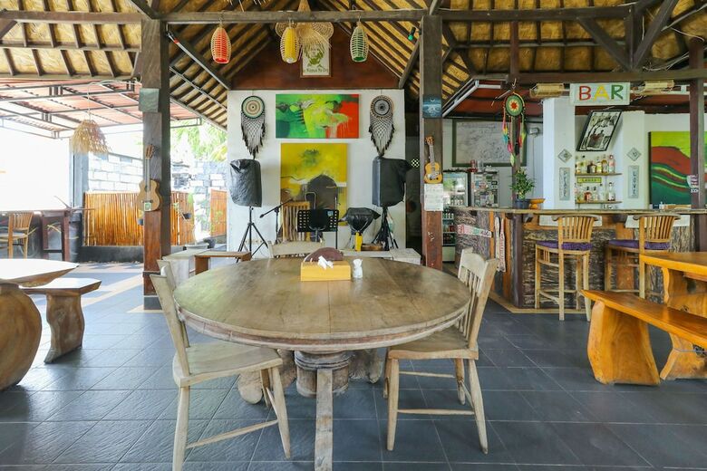 Hotel Maemae Beach House