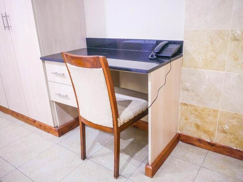 Apartamentos West View Suits