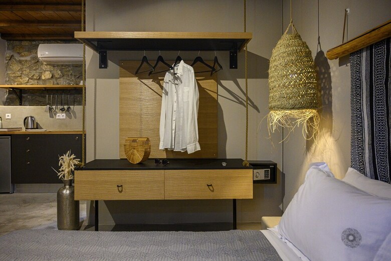 Aparthotel White And Grey 2