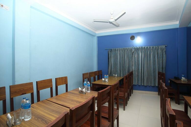 Spot On 681 Ekant Hotel And Restaurant