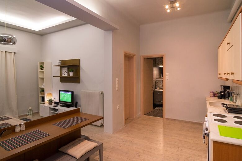 Apartamentos Beautiful Modern Aprt With 1br In Dt Athens
