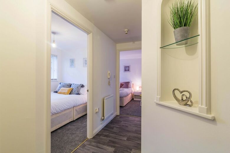 Tudor By Kcd Apartments