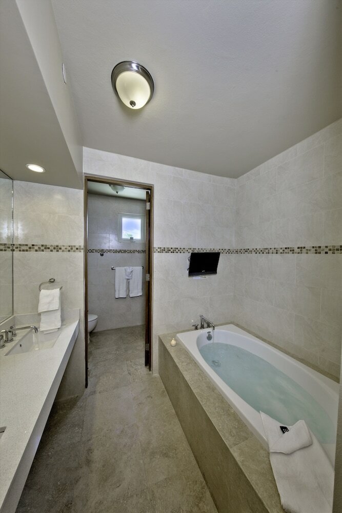 Ciqala Luxury Suites