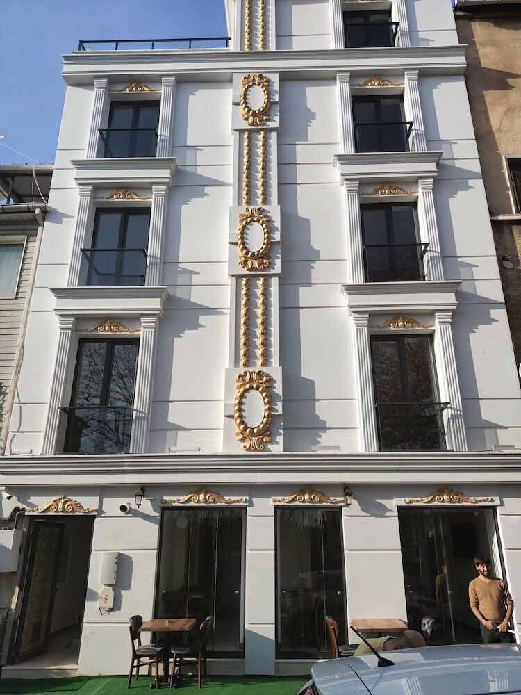 The Camelot Hotel