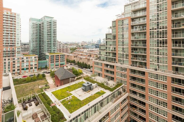 Apartamentos In Style Local Living In Liberty Village